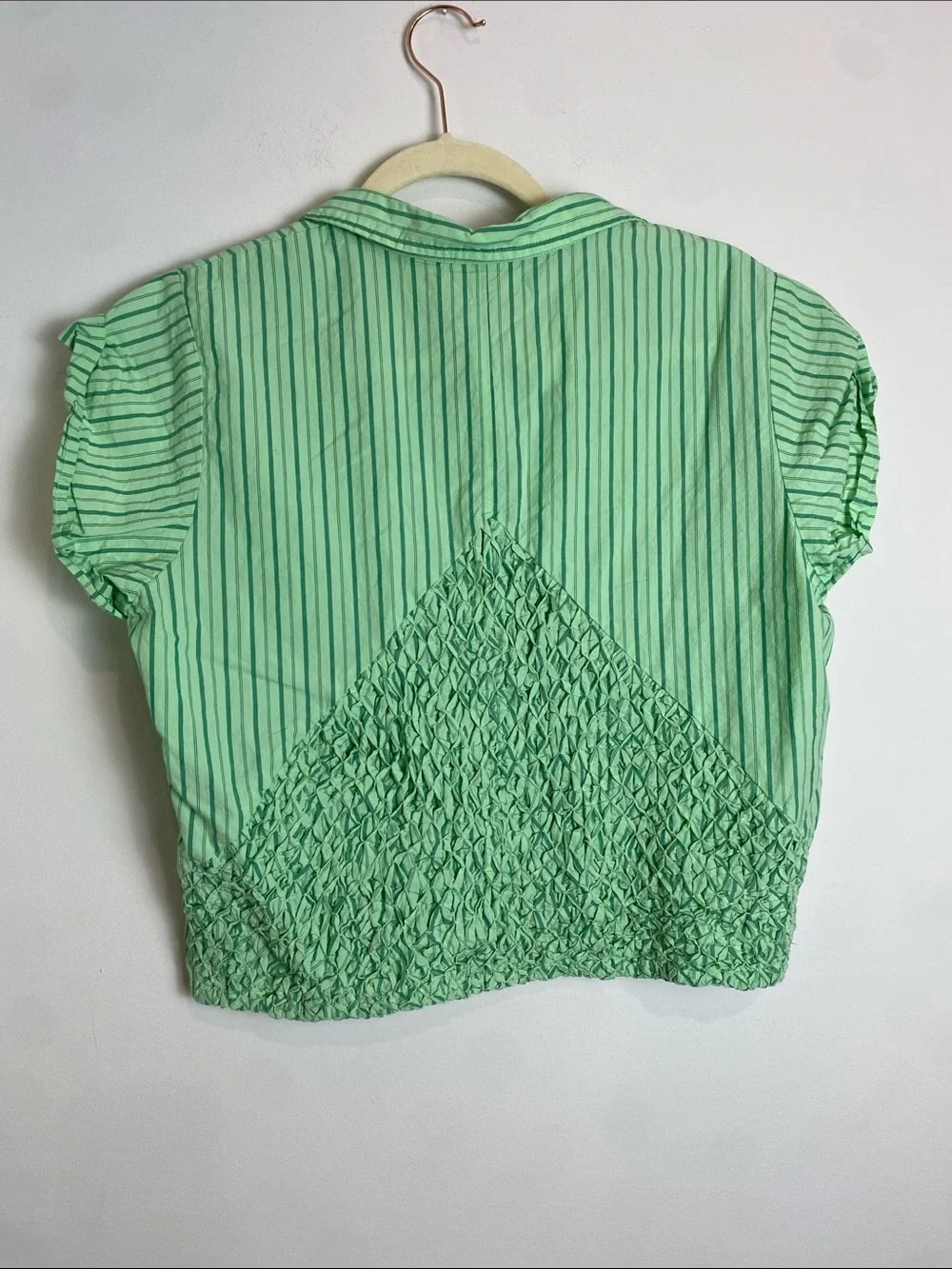 Maeve Collared Shrunken Button Down Blouse in Green Striped Size Large - Picture 7 of 7